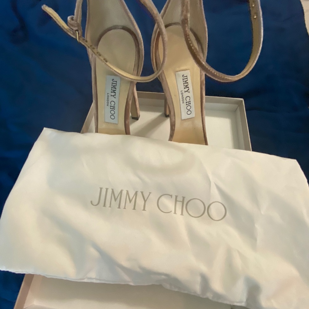 Jimmy Choo - Picture 5 of 6